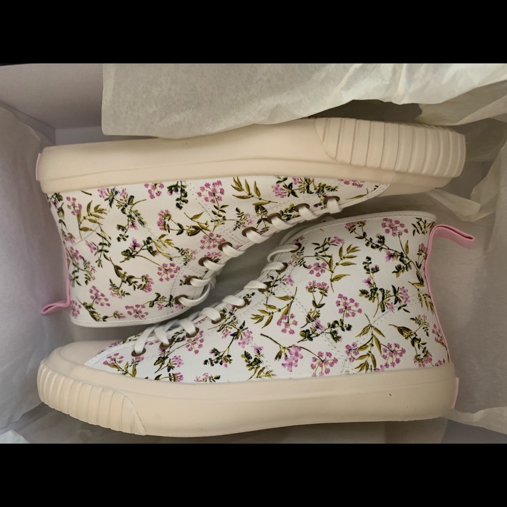 Floral High-Top Sneakers - Picture 7 of 11